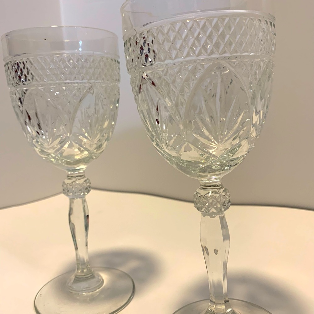 CRISTAL D'ARQUES water goblets